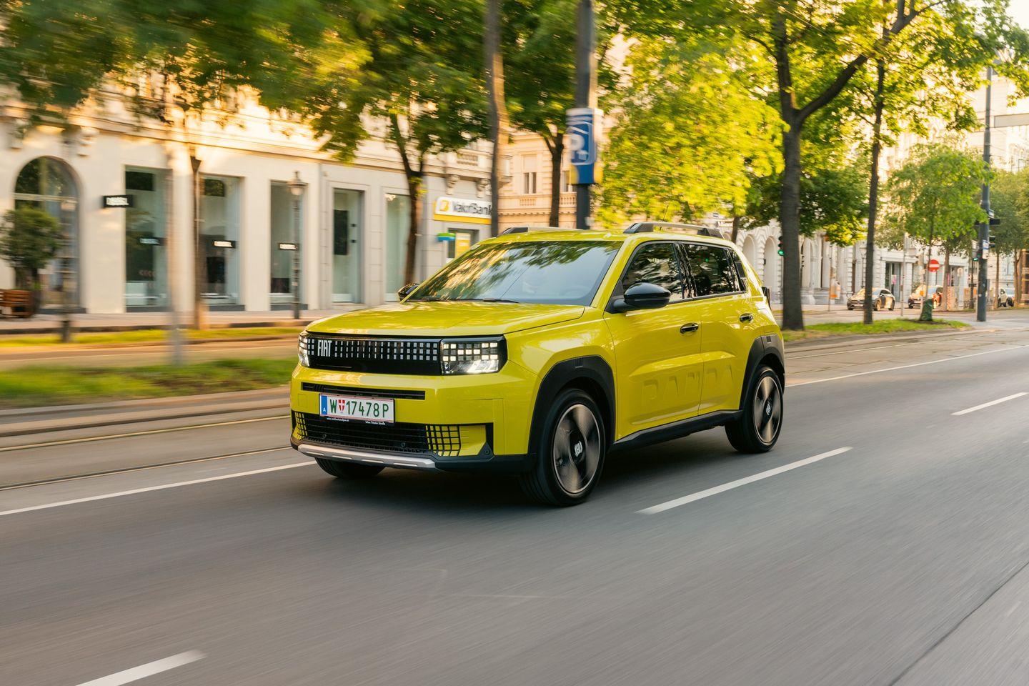 Fiat i Abarth na targach Vienna Drive 2026. Modele dla sportowej i miejskiej mobilnosci. Fiat Grande Panda Elektro Wiadomości