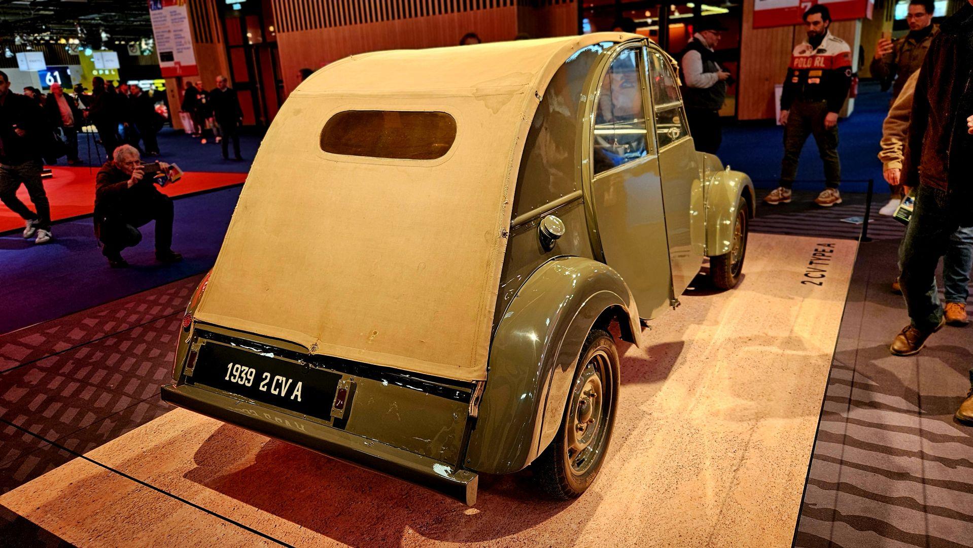 TPV Citreon 2CV A z 1939 roku Retromobile 2026 007 Wiadomości