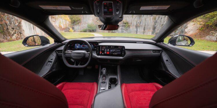 Co pokaze Stellantis na Chicago Auto Show 2026. Dodge Charger Scat Pack 3 Wiadomości