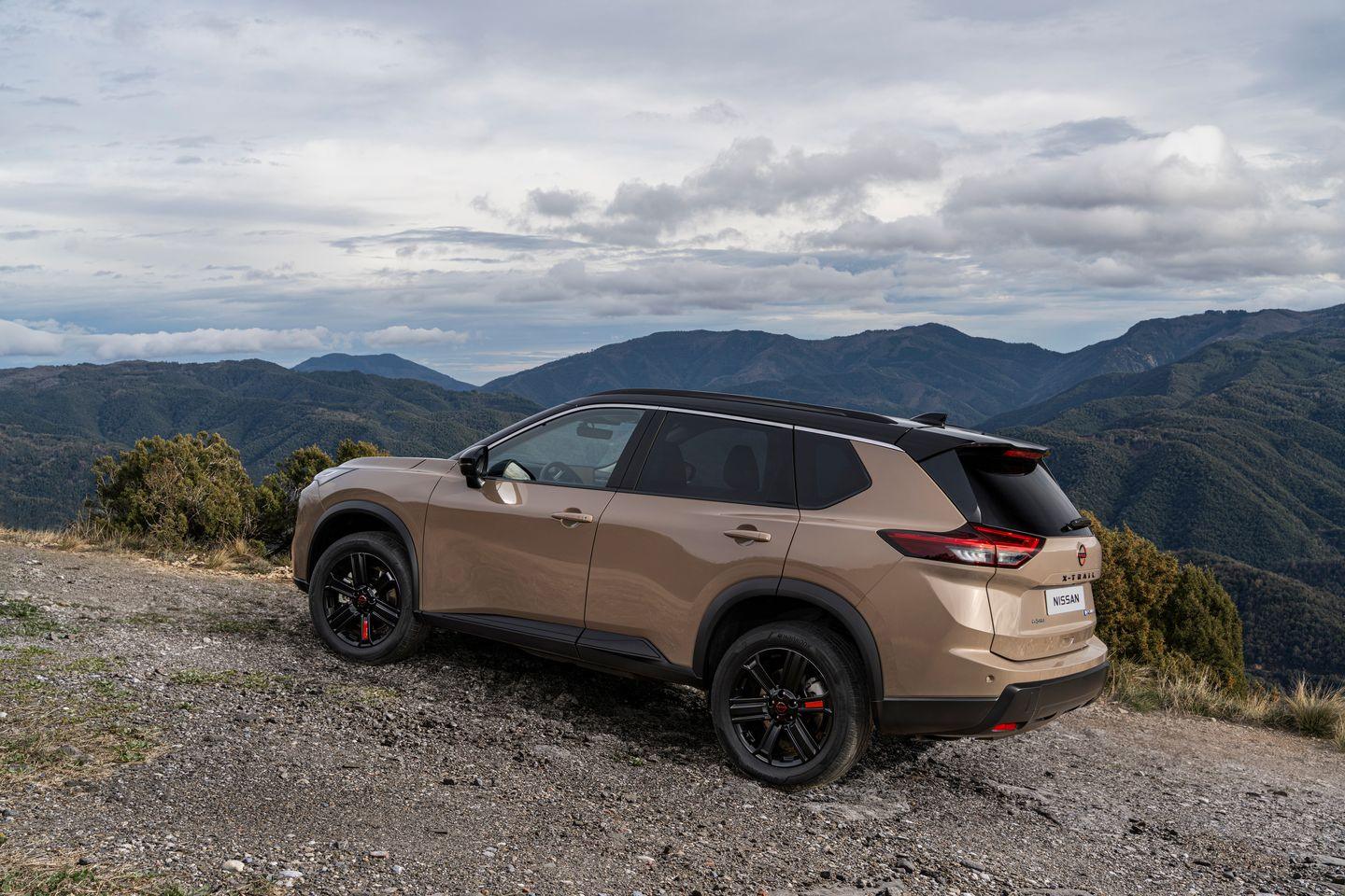 Nowy Nissan X Trail na rok 2026 jeszcze bardziej wytrzymaly i jeszcze lepiej skomunikowany 06 Wiadomości