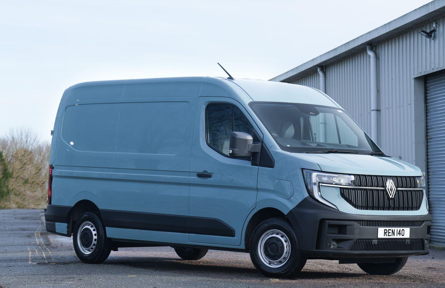 Renault Master zdobywa nagrody Najlepszy Duzy Van i Najlepszy Duzy Van Elektryczny 2. rok z rzedu w konkursie What Car Van And Commercial Vehicle Awards 2 Wiadomości