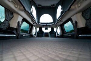 Nowy Opel Zafira by Tinkervan. Autentyczny salon na kolkach ktory na nowo definiuje wszechstronnosc i swobode 59 Wiadomości