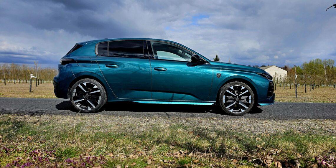 Nowy Peugeot 308 1.2 Hybrid 145 face lifting 2026