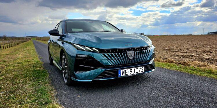 Nowy Peugeot 308 fl, 1.2 Hybrid 145 GT