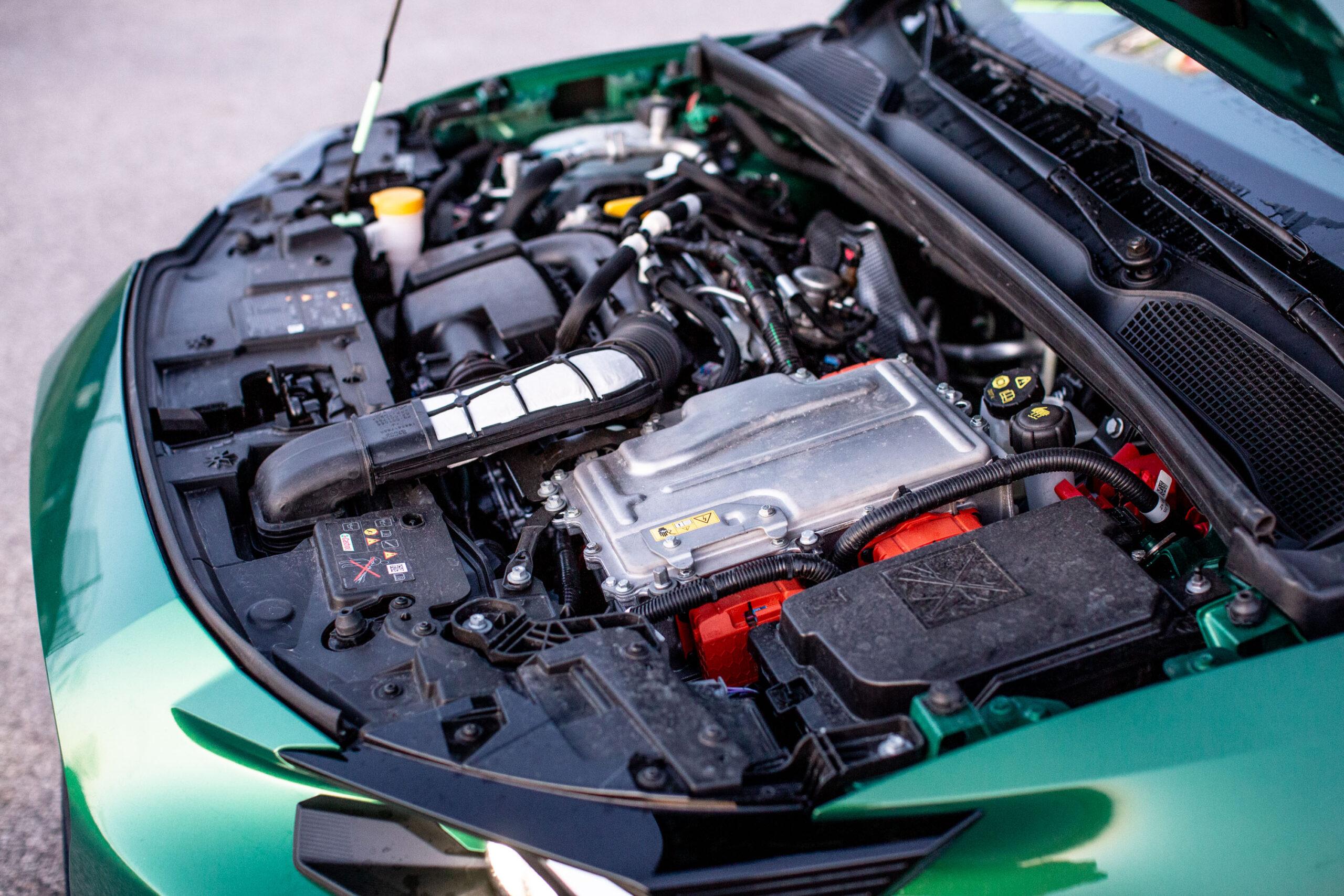 Renault Clio VI może być wyposażone w napęd Full Hybrid 160 KM 