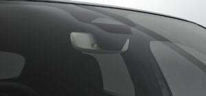 Alfa Romeo Junior Ibrida w limitowanej edycji Avorio Classico 09 Wiadomości
