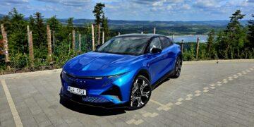 Alpine A390