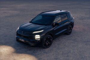 Mitsubishi Outlander PHEV BLACK Edition juz w polskich salonach 07 Wiadomości