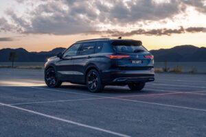 Mitsubishi Outlander PHEV BLACK Edition juz w polskich salonach 11 Wiadomości