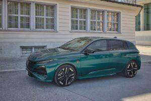 Peugeot 308 Hybrid 011 Wiadomości