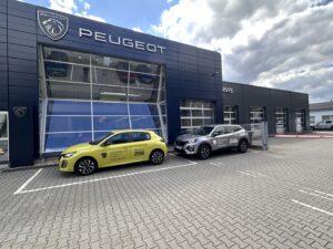 Peugeot salon Czechy 001 Wiadomości
