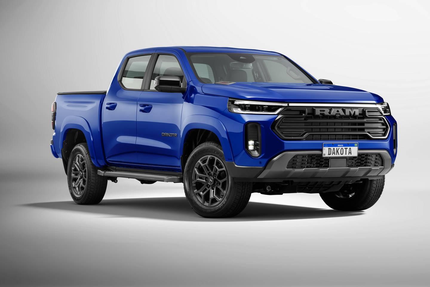 RAM Dakota Laramie Night Edition trafil do sprzedazy w Brazylii 2 Wiadomości