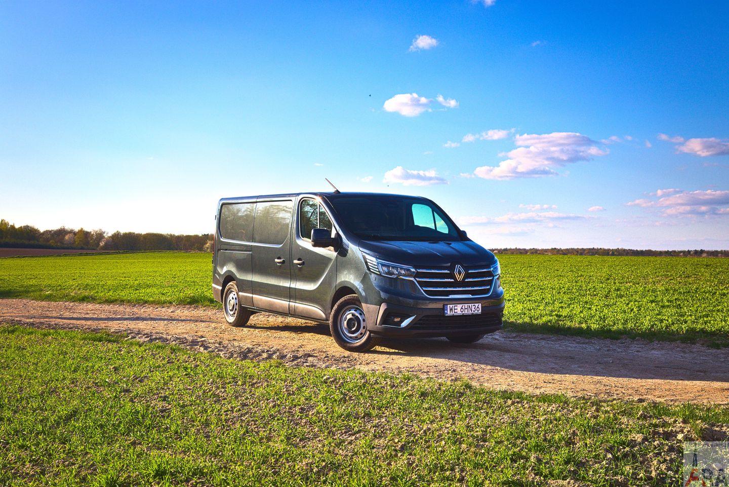 Renault Trafic III Furgon wyjatkowo komfortowy wol roboczy 04 Testy