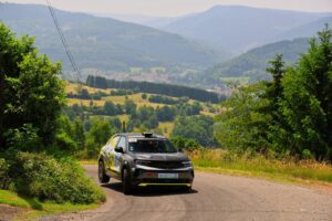 W Holandii rozpoczyna sie sezon 2026 ADAC Opel GSE Rally Cup. Elektryczna rewolucja w rajdach samochodow nadal trwa 02 Wiadomości