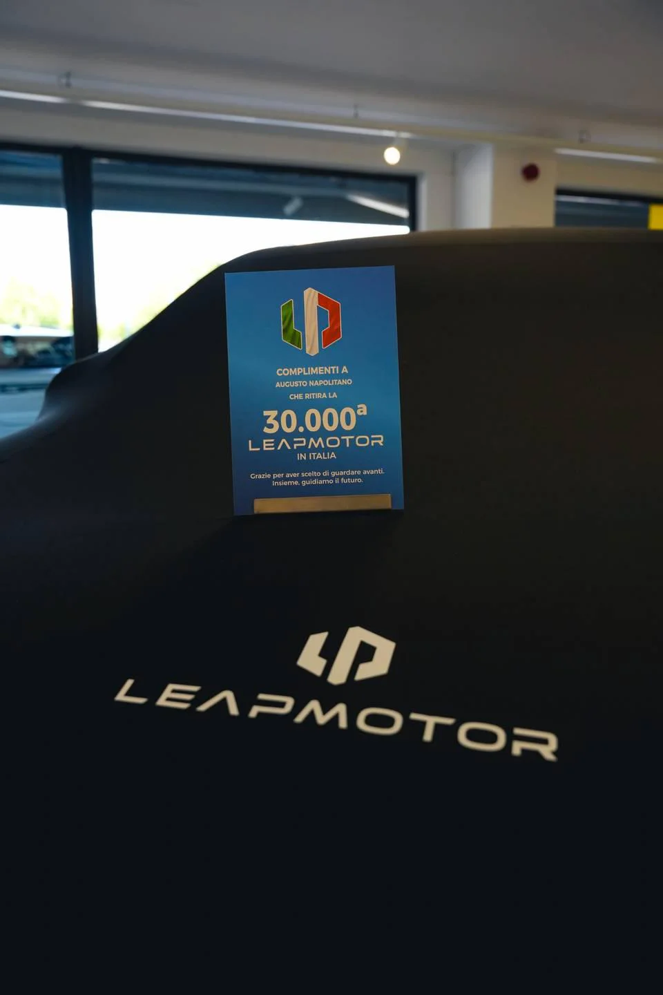 B10 REEV to 30.000. Leapmotor sprzedany we Wloszech 2 Wiadomości