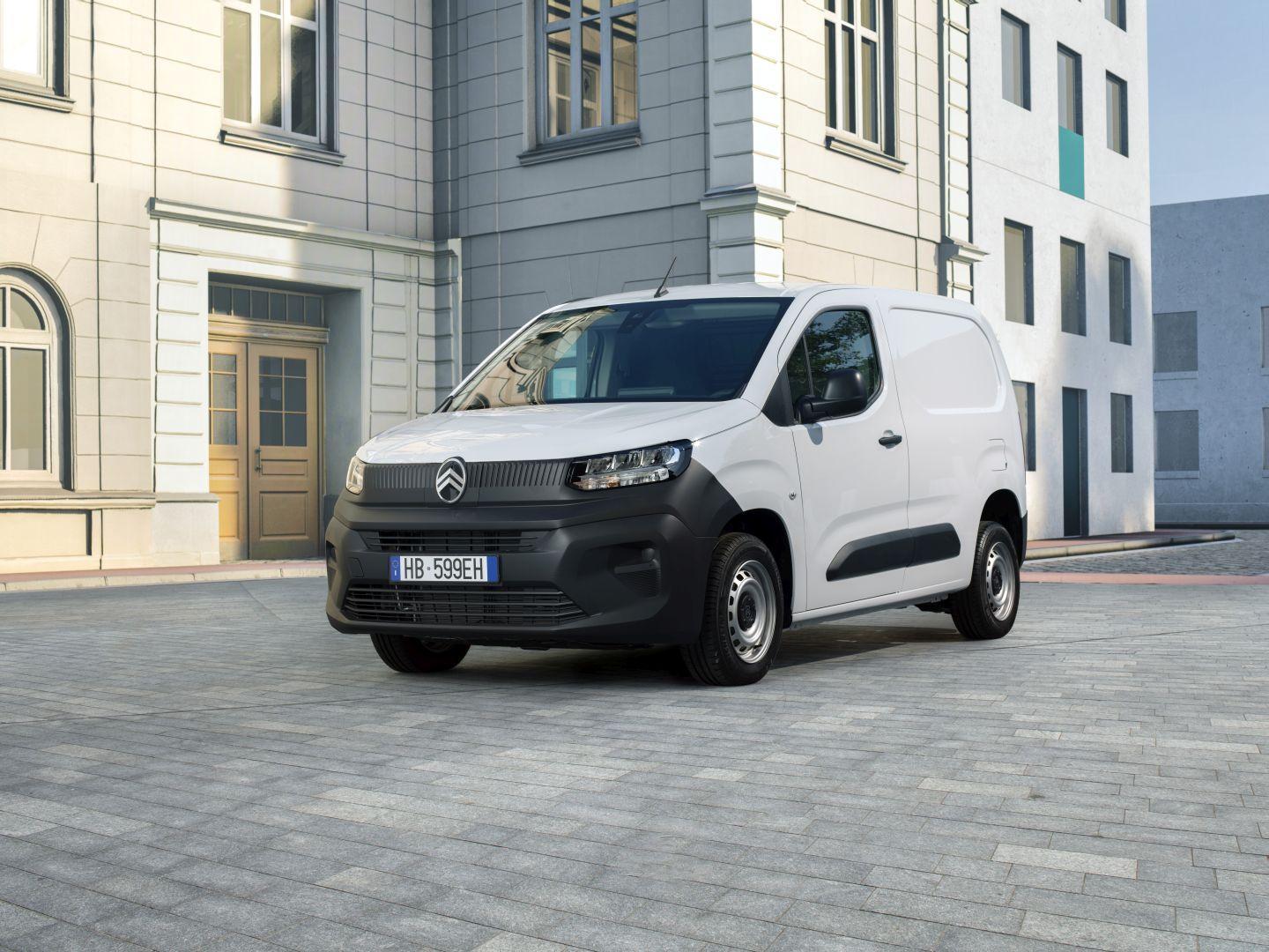 Nowy Citroen Berlingo Van First