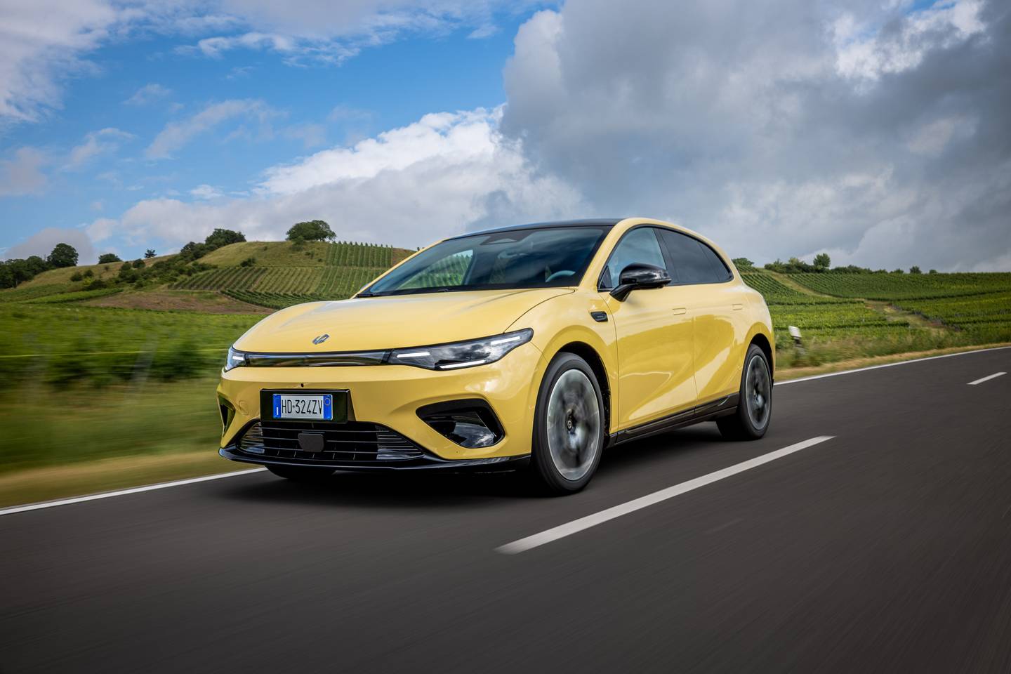 Leapmotor prezentuje nowego C hatchbacka B05. Nowy poziom sportowej elektromobilnosci 07 Wiadomości