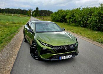 Peugeot 408 face lifting, 1.6 Plug-in Hybrid 240