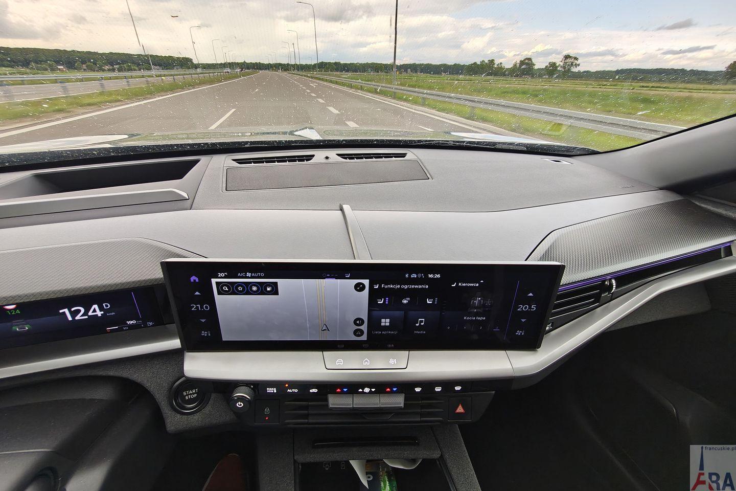 Opel Grandland GS Turbo Hybrid eDCT6 145 104 Testy