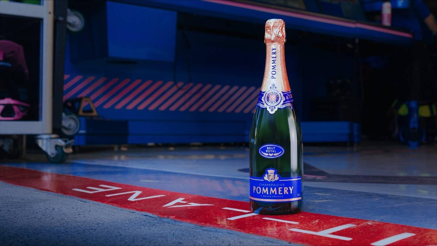 Pommery Champagne i Alpine rozpoczynaja owocna wspolprace dwoch francuskich ikon 3 Wiadomości