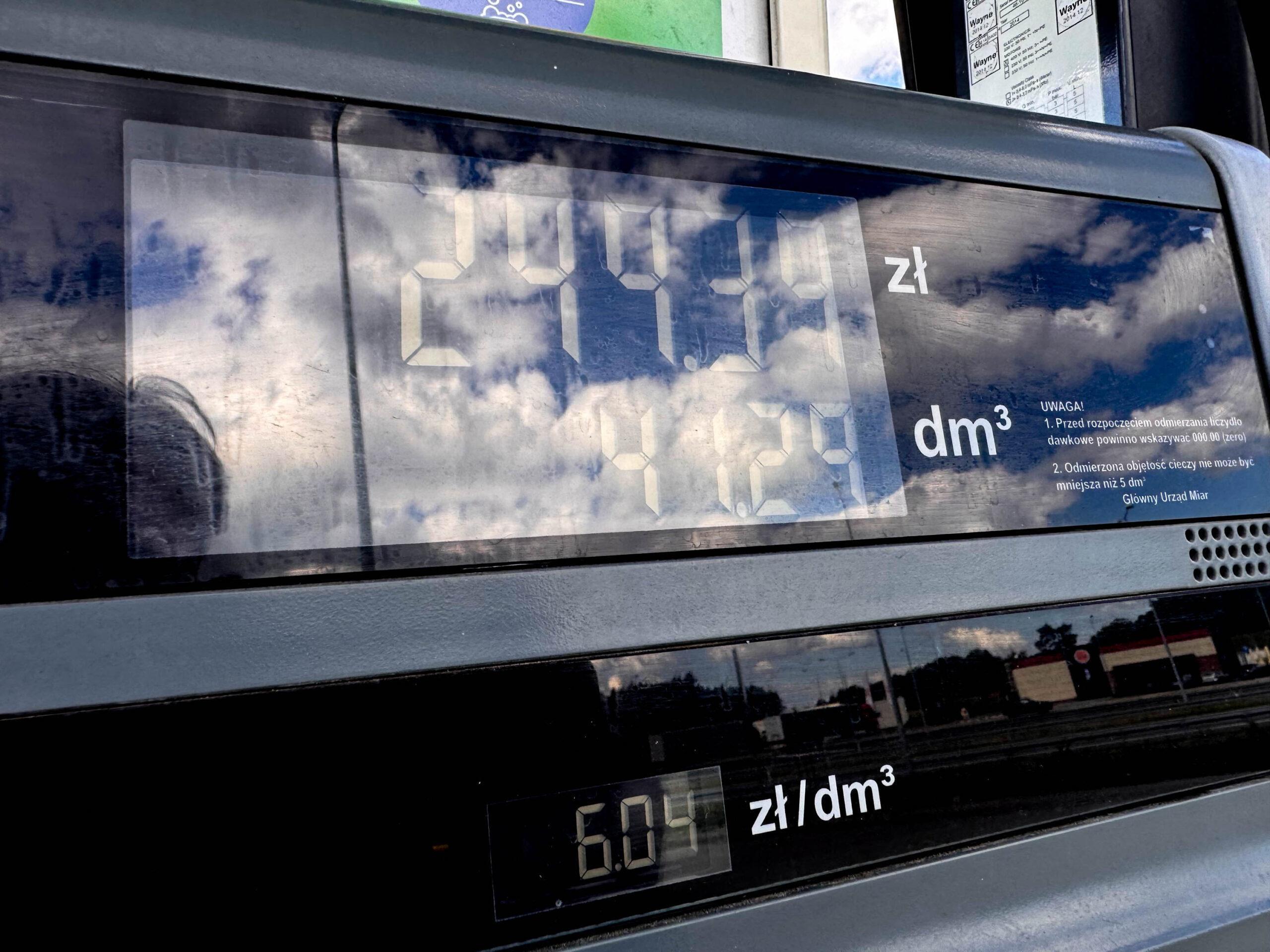 Po przejechaniu 578 kilometrów do zbiornika Peugeot 308 weszło 41,29 litra benzyny