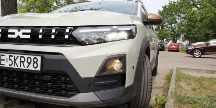 Nowa Dacia Jogger 1.8 Hybrid 155