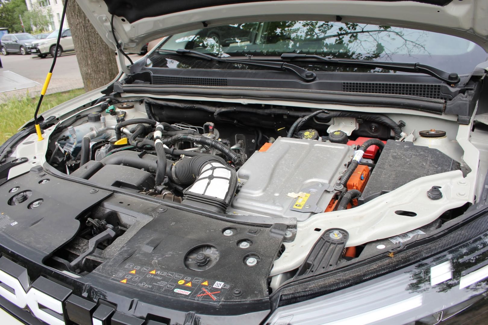 Nowa Dacia Jogger 1.8 Hybrid 155 043 Wiadomości