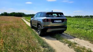 Nowy Jeep Compass e Hybrid 145 2026 08 Wiadomości