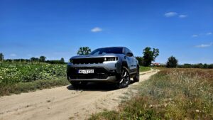 Nowy Jeep Compass e Hybrid 145 2026 13 Wiadomości