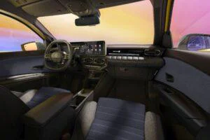012 R DAM 1810266 Renault