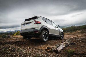 Dacia Duster Hybrid g 4x4 06 Wiadomości