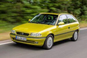Opel Astra F obchodzi swoje 35 lecie 07 Wiadomości