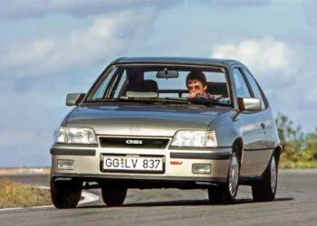Opel Kadett GSI