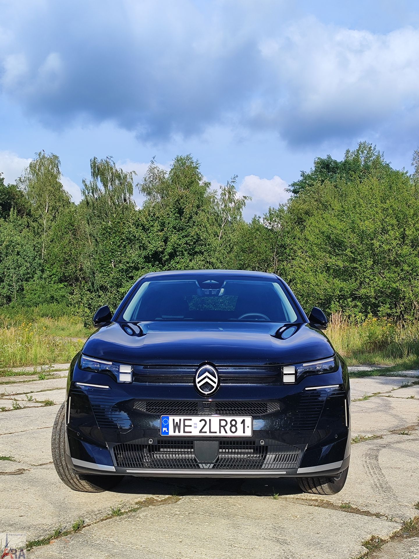 Citroen C5 Aircross MAX 1.2 Hybrid. Czarny kon segmentu 23 Testy