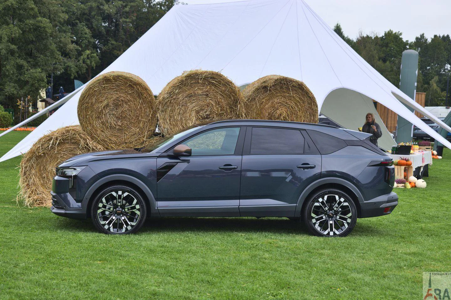 Dacia Striker po raz pierwszy w Polsce. Duster i Bigster z nowym napedem Tribrid 150 4X4 02 Wiadomości