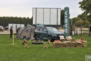 Dacia Striker po raz pierwszy w Polsce. Duster i Bigster z nowym napedem Tribrid 150 4X4 58 Wiadomości