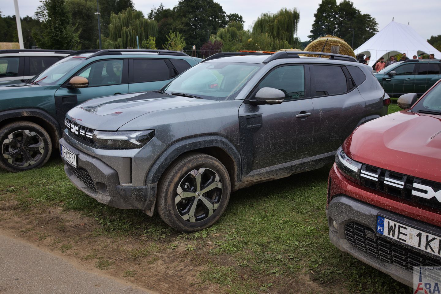 Dacia Striker po raz pierwszy w Polsce. Duster i Bigster z nowym napedem Tribrid 150 4X4 79 Wiadomości