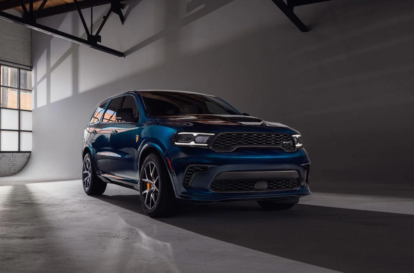 Dodge Durango nawet 710 KM i nowy lakier After Dark 1 Wiadomości