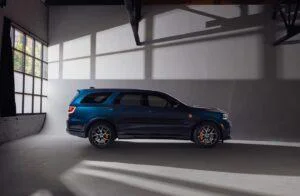 Dodge Durango nawet 710 KM i nowy lakier After Dark 2 Wiadomości
