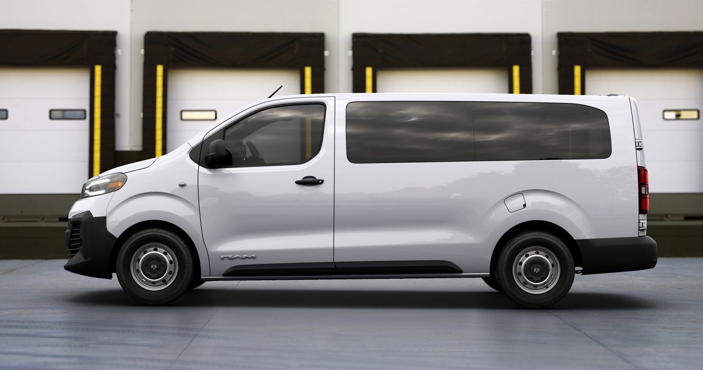 RAM ProMaster City Van 2027 02 Wiadomości