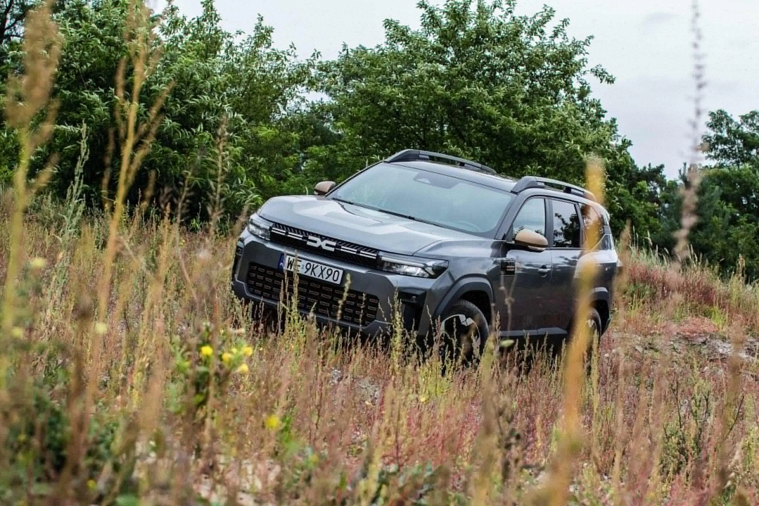 Dacia Bigster 4x4 w terenie radzi sobie bardzo dobrze
