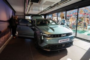 Dacia Striker Tour