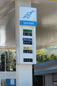 Koncern Stellantis jest tu bardzo mocny Grupa Renault tez ma duze udzialy. Sycylia 2026 103 Wiadomości