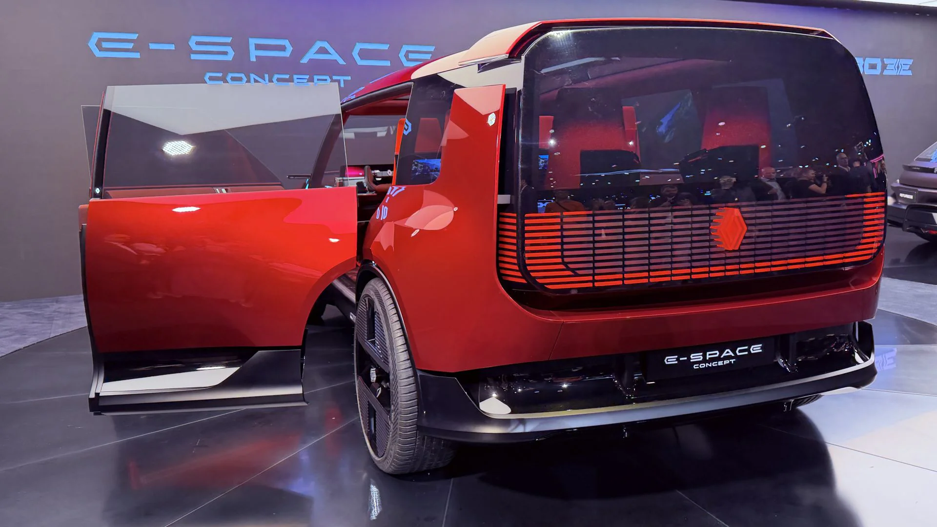 Renault E Space Concept Paris Motor Show 2026 13 Wiadomości