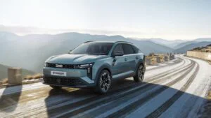 Targi czterech premier. Dacia Striker na Auto Zurich 2026 Wiadomości