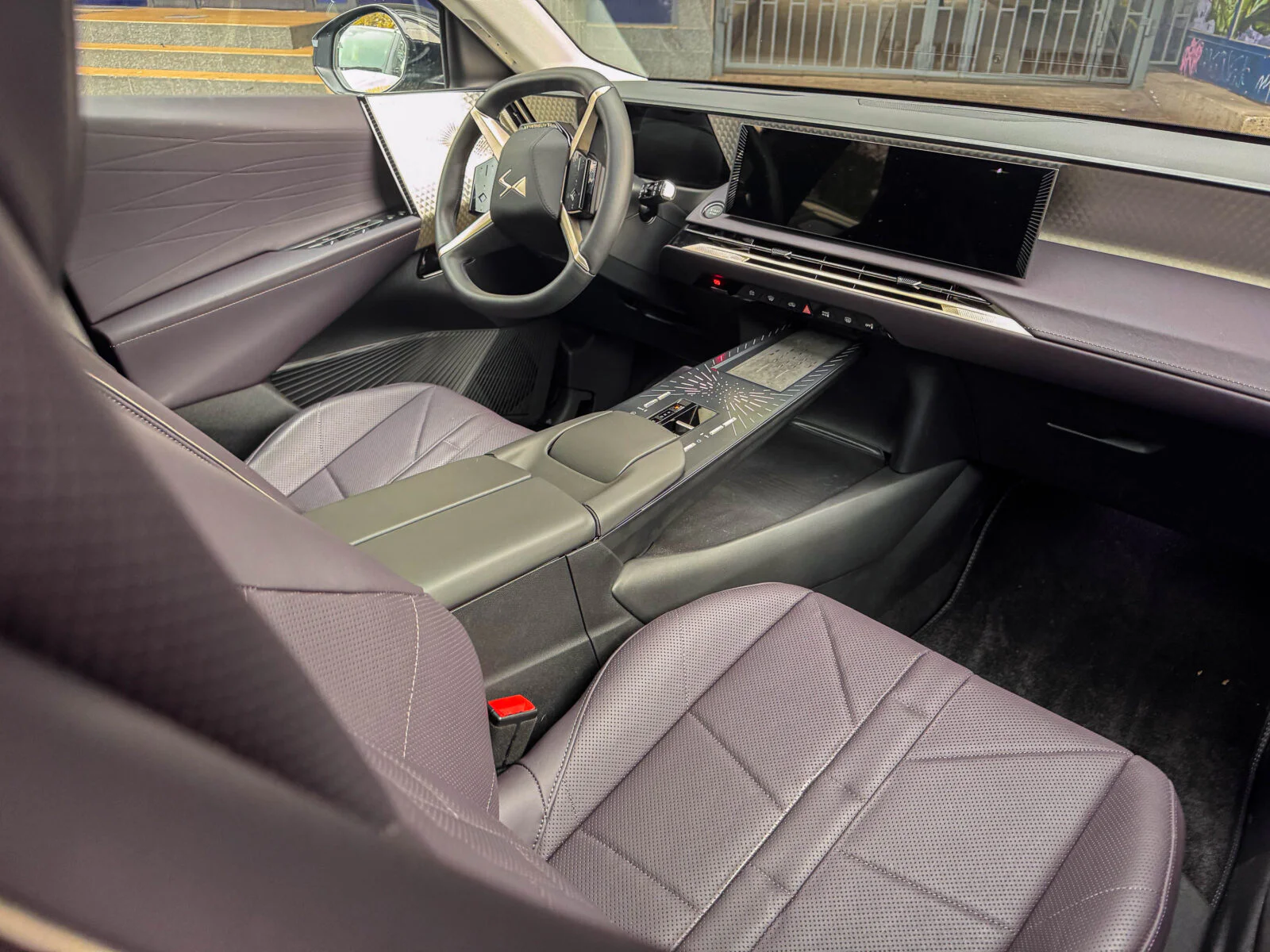 DS N°7 Hybrid 145