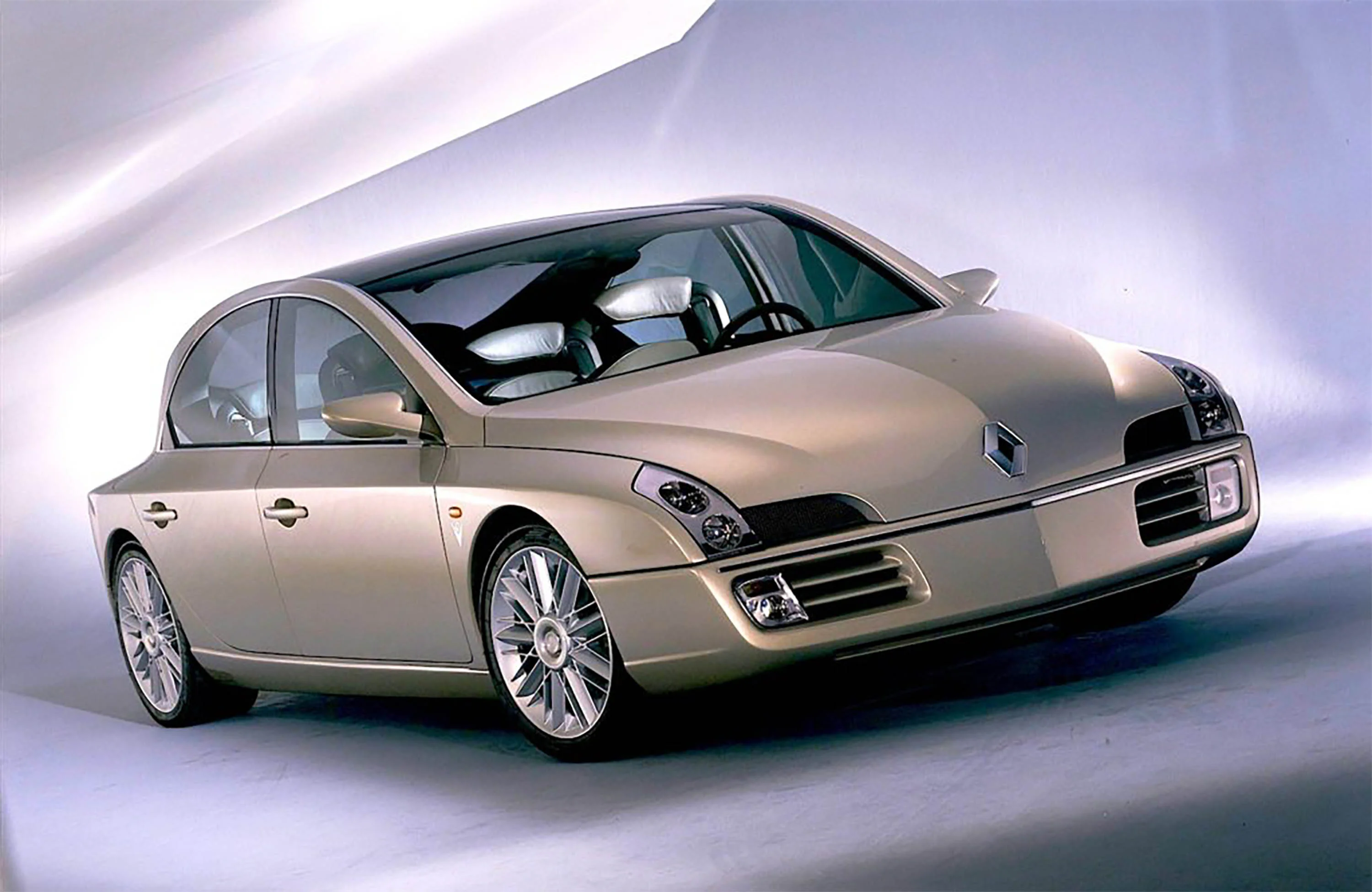 renault initiale Wiadomości